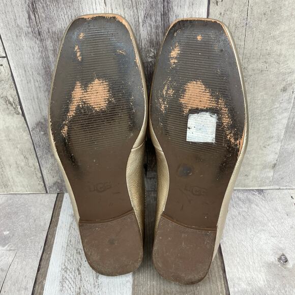Ugg Shoes Loafers Sz 8 Leather Gold Metallic Slip On Casual Careerwear Glam - Picture 10 of 10